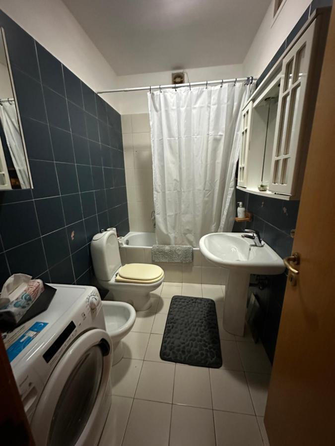 Bilocale Apartment ลุคคา ภายนอก รูปภาพ