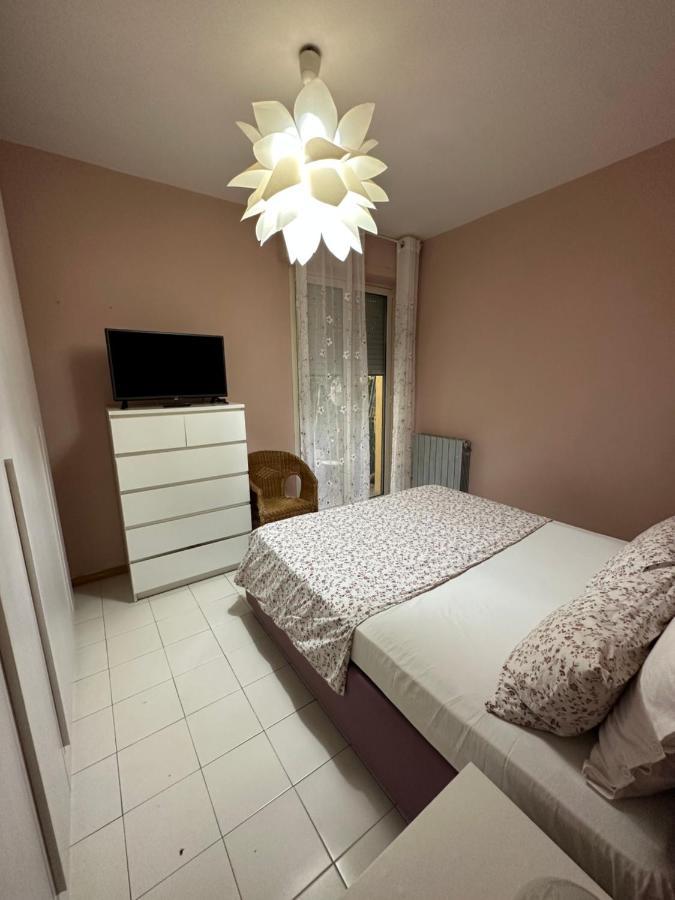 Bilocale Apartment ลุคคา ภายนอก รูปภาพ